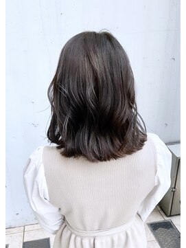 エヴリンアンドペイジ(Evelyn&paige) くびれミディ【神戸元町・三宮】