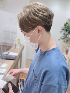 モリオフロムロンドン 松戸店(Morio from London) 【松戸 岩口】センターパートベージュ系マッシュショート