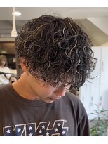 サロン ド ロイ(Salon de Roi)&nbsp;神戸でパーマするなら僕に　波巻きパーマメッシュ