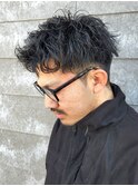 センターパートツイストスパイラルパーマツイストパーマ刈り上げ