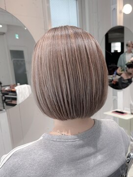 ストレータ バイ マリオ(Strata by mario) 〈宮本〉積み重ねハイライトグラデーション