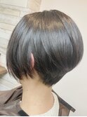 ショートボブ