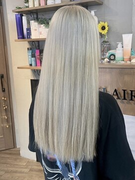 グレープバイン 辻堂(GRAPEVINES) ホワイトブロンド