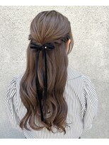 マノハル(MANOHARU)&nbsp;イベント、お出かけに◎ 大人かわいいハーフアップアレンジ