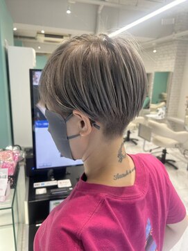 リーホリエ(Lee Horie) 【高木】刈り上げショート×ハイトーン◎