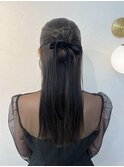 ハーフアップ　タイトヘア　タイトアレンジ　お呼ばれヘア