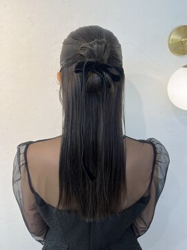 ソノ(sono) ハーフアップ タイトヘア タイトアレンジ お呼ばれヘア