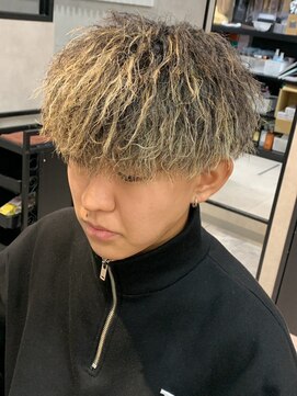 アッドバイケーツー 心斎橋(add by k-two Men's) 波巻きパーマ*メンズパーマ*メンズカット*ハイトーン*ブリーチ