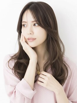 グローバルミルボン導入。ダメージを受けた髪を補修して、毛先まで柔らか質感＆なめらかな指通りに。