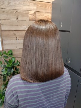 ベイショア(Bay Shore NY) 大人かわいいスモーキーブラウンボブ