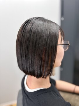 エン(en) 髪質改善ストレート×ボブ