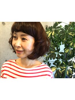 幅広いカラーに対応した≪ligmorHu≫のグレイカラーでもっと魅力的なあなたに♪〔駐車場あり〕