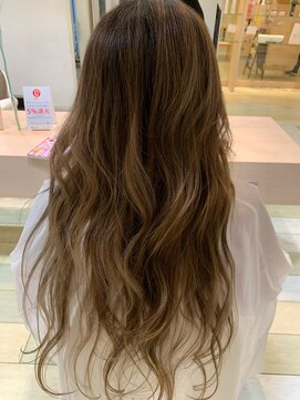 ヘアークラフト アニー 南郷18丁目店(HAIR CRAFT Annie) ロングシナモンベージュ