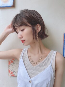 ブルーダー(Bruder) おくれ毛　ボブ　大人ボブ　大人ショート　ショートボブ