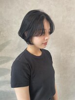 ミューバイケンジ(miu by KENJE) miu&清水大誠　韓国風タッセルカット　アッシュカラー　黒髪