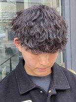 アウラ(AURA)&nbsp;盛岡駅シャドウパーマ波巻きパーマツイスパマッシュ緩め強め30代