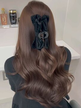 艶髪まろやかブラウンベージュ/レイヤーカット/ウェーブ