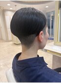 刈り上げショート刈り上げ女子メンズライクハンサムショート