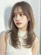 レイヤーカットで簡単コテ巻き♪小顔カット叶えます♪重く見えないカットに♪学割U24韓国ヘアメイク原宿