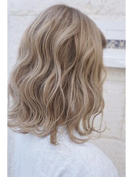 ティンク 横須賀中央(Tink) シルキーラベージュ◎