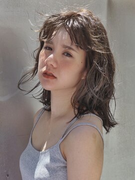 キューズ クラブ(cuz KLUB) 【cuzKLUB】レイヤースタイル×マットベージュ