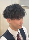 チリつかないツイストスパイラルパーマ 刈り上げマッシュ