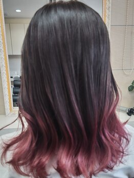 レイ(REY)の写真/豊富なカラーを取り揃え！丁寧なカウンセリングであなたの髪質に合った薬剤をスタイリストがご提案◎