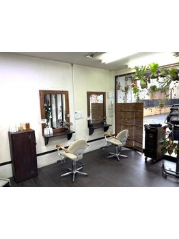 3席のみの落ち着いたプライベートサロン◆少人数のアットホームな雰囲気で、ゆったり寛げる◎