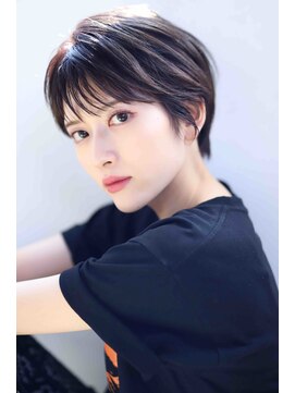 ヘアーアンドメイク エイダ(hair&make eida) 暗めカラー/ グランマッシュ/ デザインカラー【神保町/竹橋】