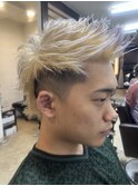ツーブロックメンズパーマダークアッシュ韓国マッシュマンバン