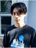 スーツ短髪ツーブロック束感モテる黒髪シークレットパーマ流行