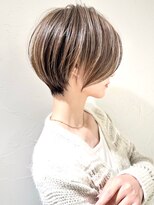 30代、40代/丸みくびれショートボブ×白髪染めハイライト/大宮