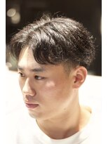 キングスマントーキョー 三鷹店(KINGSMAN TOKYO)&nbsp;アップバング / ツーブロック / スキンフェード[三鷹/バーバー]