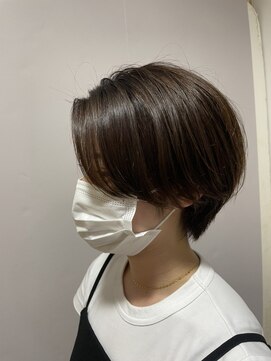 カナモ(Canamo) ハンサムショート/くびれショート/アッシュブラウン／グレージュ