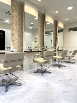 ストーリー 市川店(Story)の写真/【市川駅1分/最終受付19：30!】仕事帰りや急用でちょっと整えたいときに♪ビジネスマンにもおすすめ◎