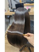 スリーク バイ ロイ 円町本店(sleek by roy)&nbsp;髪質改善成分配合スリークの髪質改善ストレートトリートメント