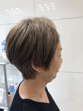 サロンドユー ベルポート本店(SALON DE U) アッシュカラー