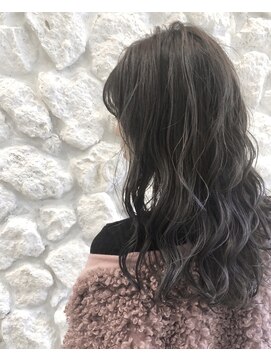 モアナ バイ ヘッドライト 武蔵小杉店(Moana by HEADLIGHT) グレーアッシュ#大人かわいい#デジタルパーマ