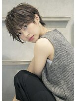 ロロ(ro-ro)&nbsp;【恵比寿ro-ro】濡れ髪くびれショート× くすみカラー