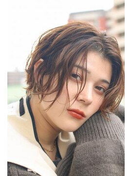 フラミューム 藤沢(flammeum) 波巻きハンサムショートボブ