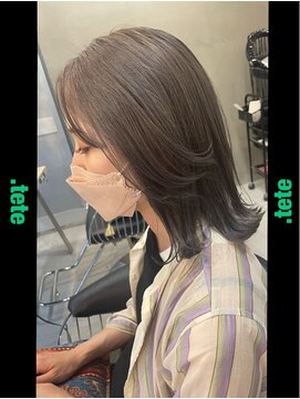 テテ(.tete) グレージュカラー×韓国風スタイリング