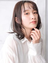 無垢(muku)&nbsp;大人可愛い小顔美髪ツヤ髪ミディアムレイヤー薄めバングB5