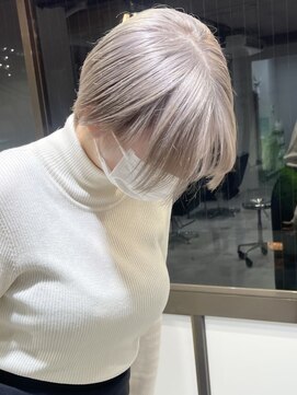 ツキ 横浜店(tuki) ミルクティーベージュダブルカラーケアブリーチインナーカラー
