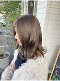 ベージュカラー