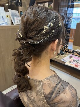 ディルガ ワッセ店(DILGA) あみ下ろしダウンスタイル