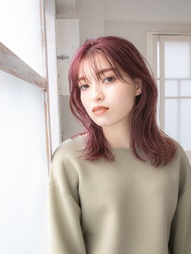 アマリス(Amaris) ピンクアッシュレイヤースタイル20代/30代/40代/庭瀬