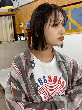 ハニー 町田(HONEY) 切りっぱなしボブ　薄め前髪　イメチェンカット　シアーグレー
