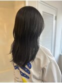 ふんわりミディアムシースルーバング黒髪スタイルアッシュカラー