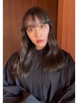 ハウディ(Howdy) ミディアムロング