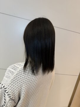 ヘアメイクアン(Hair Make Une) ナチュラルカラー/サファイアグレー